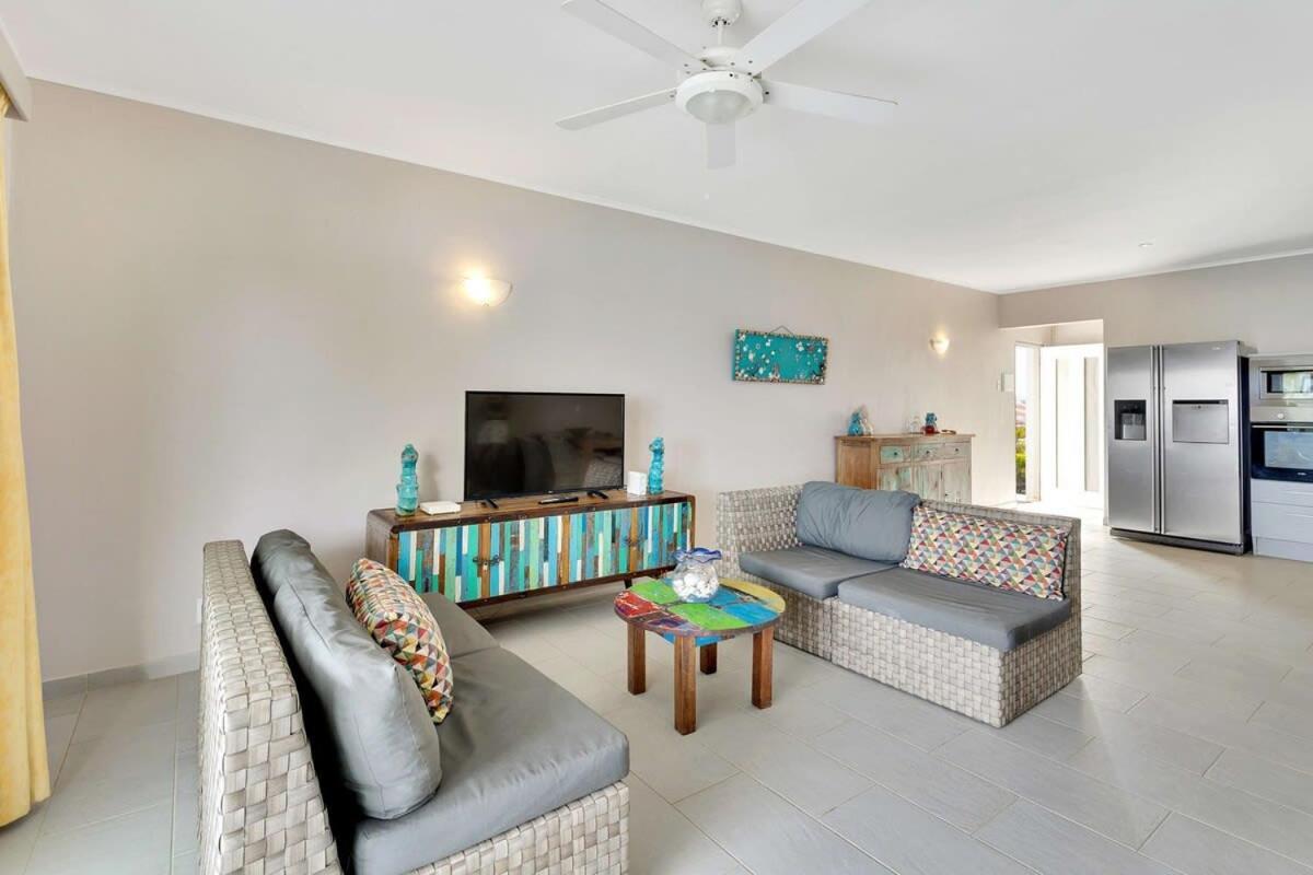 Belmar Oceanfront Apartment 14 Divers Paradise Кралендейк Экстерьер фото